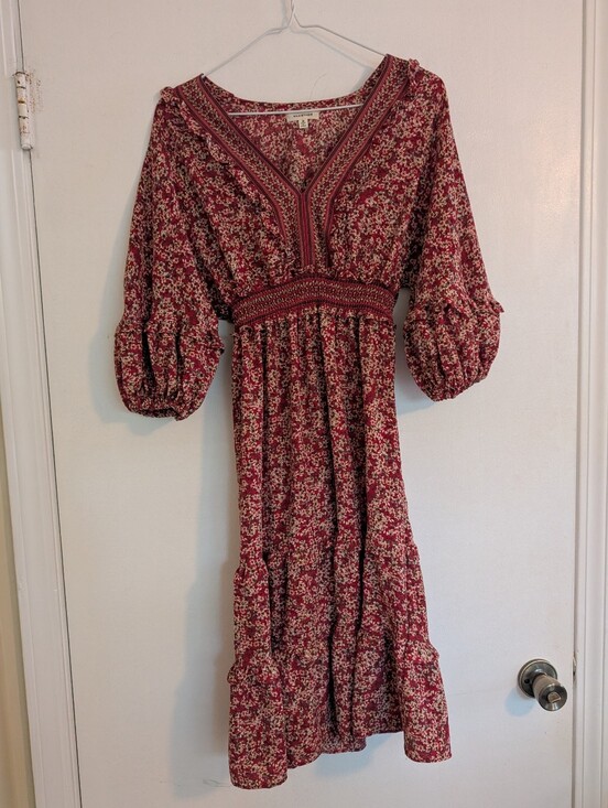 Max Studio Dresses & Skirts - Max Studio Burgundy Floral V-Neck Midi Dress